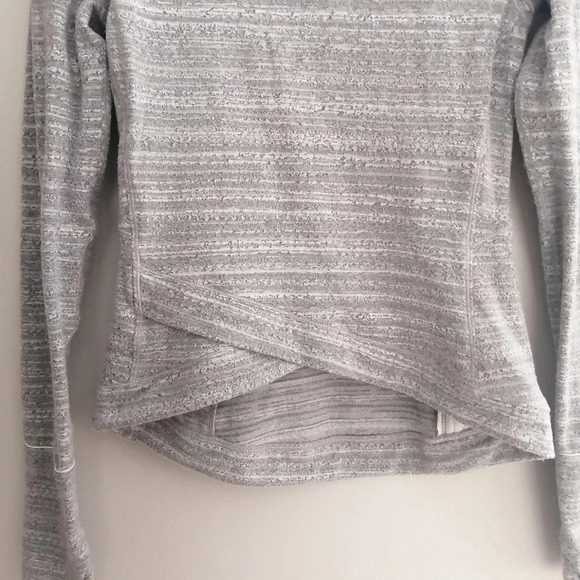 Lululemon Close to Crossing Long Sleeve *Rulu White Gray Stripe Jacquard 4 - Picture 6 of 16